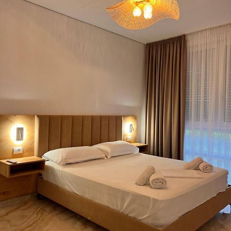 Pine Apartments At San Pietro Resort Durres Bagian luar foto