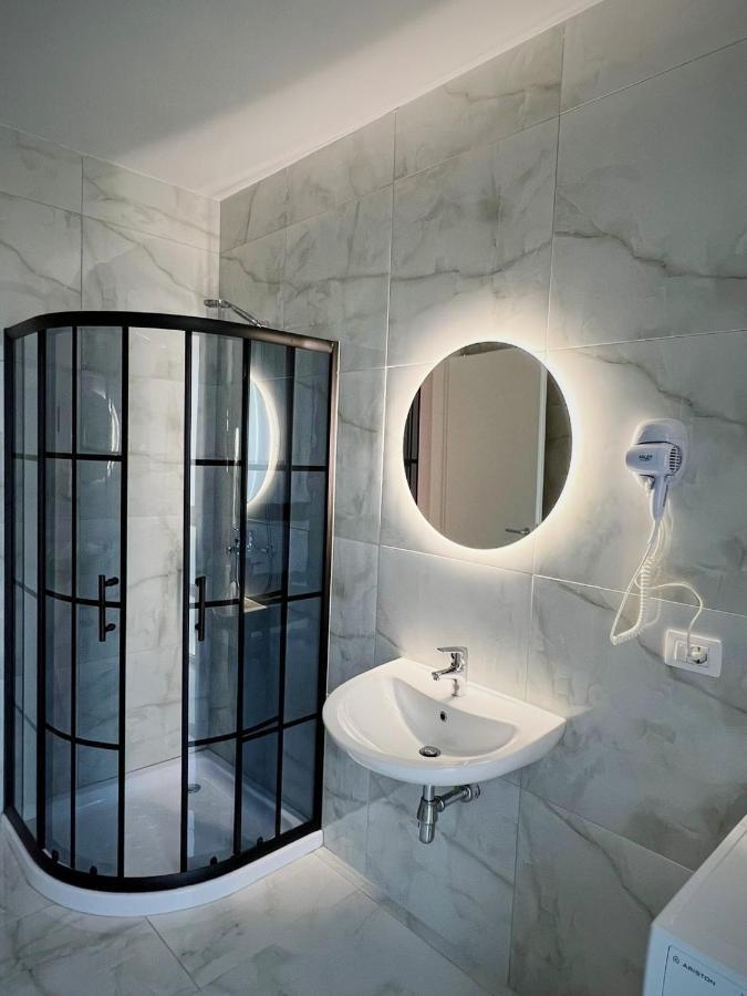 Pine Apartments At San Pietro Resort Durres Bagian luar foto