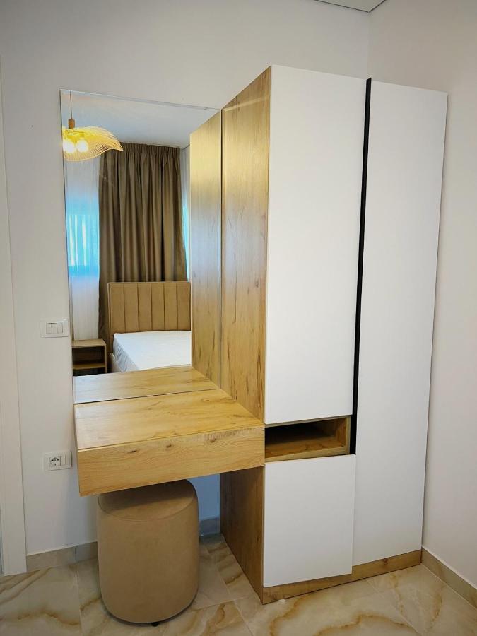 Pine Apartments At San Pietro Resort Durres Bagian luar foto