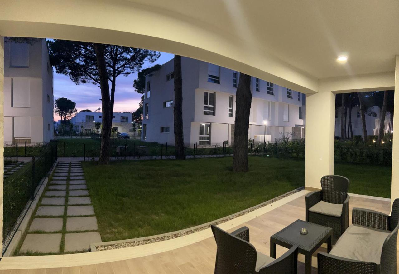 Pine Apartments At San Pietro Resort Durres Bagian luar foto