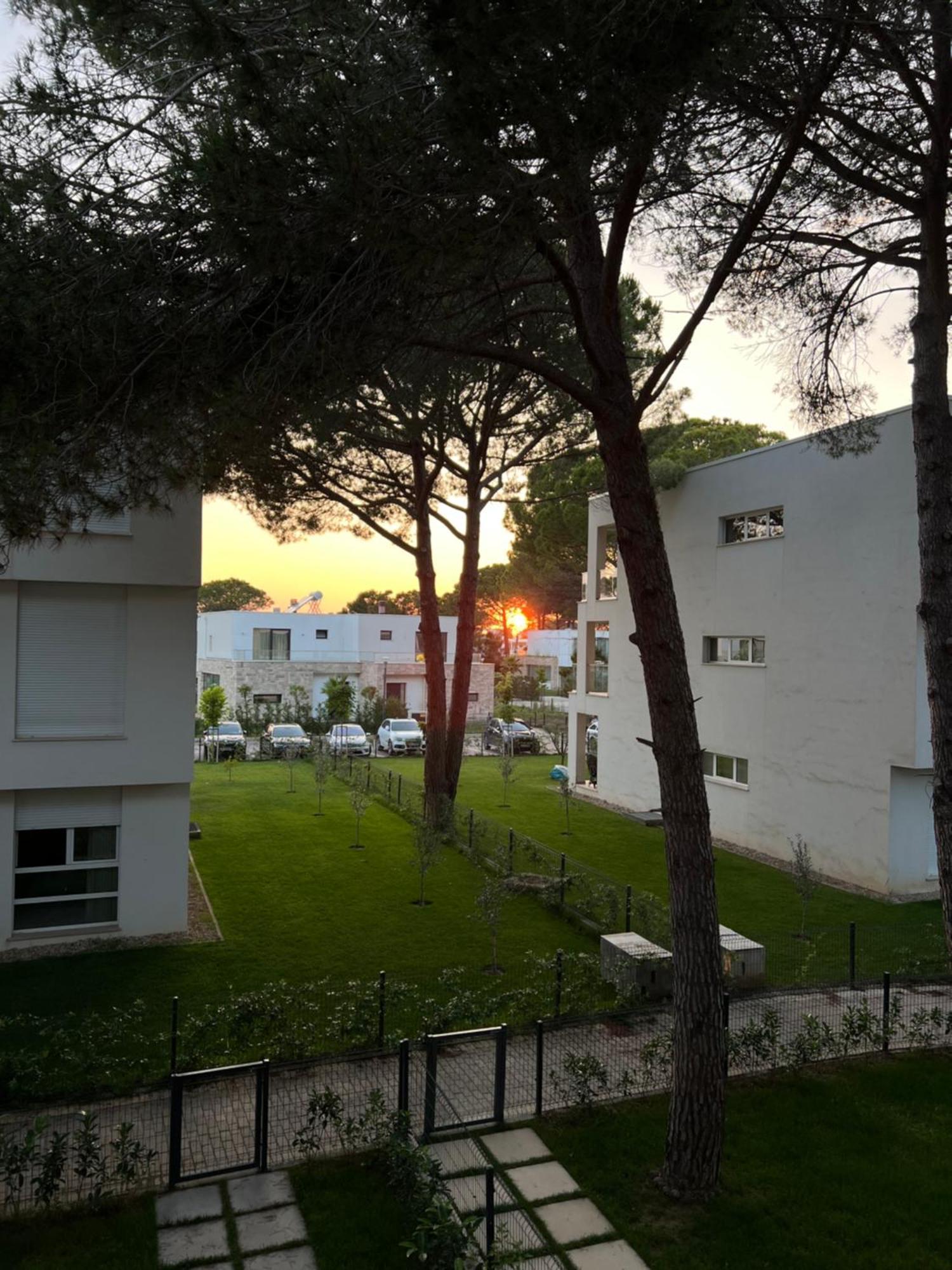 Pine Apartments At San Pietro Resort Durres Bagian luar foto