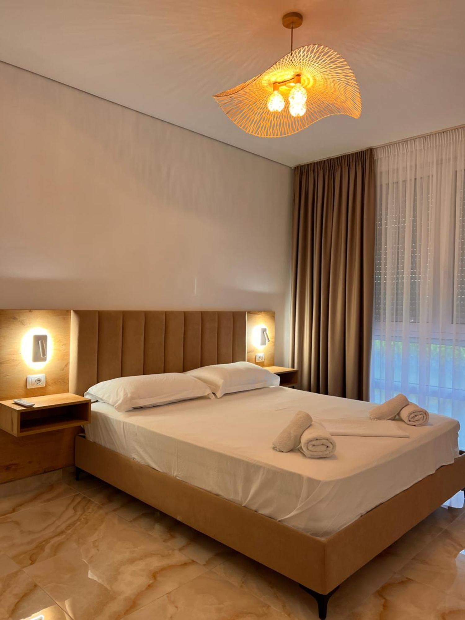 Pine Apartments At San Pietro Resort Durres Bagian luar foto
